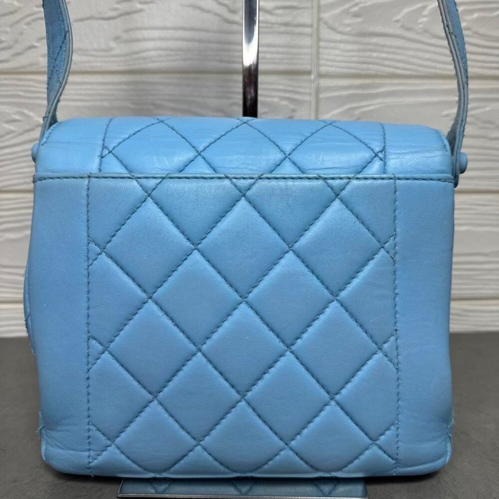 CHANEL 24K Vintage Flap Bag Lambskin Leather Quilted Chain Purse Blue - Picture 4 of 15